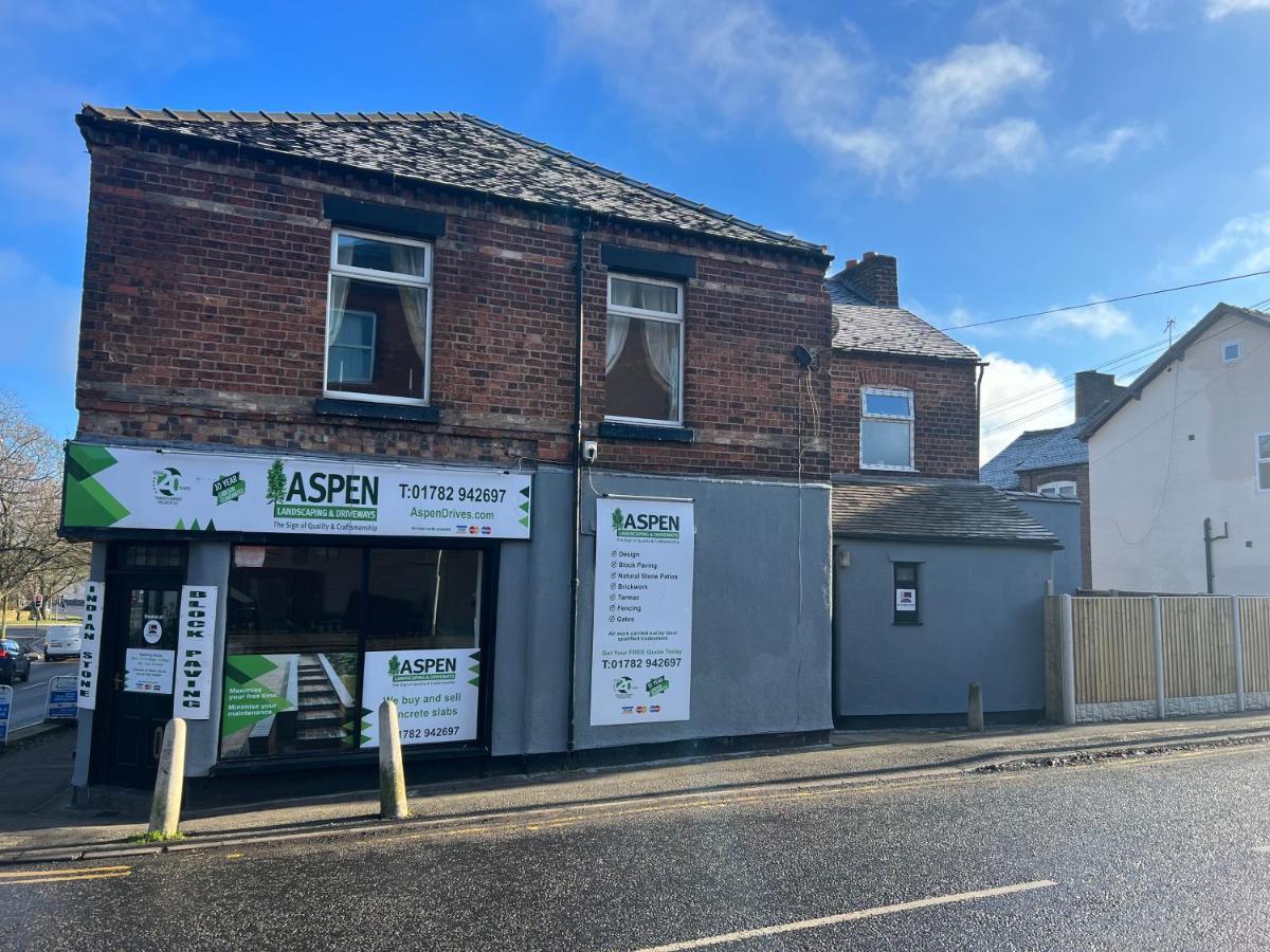 Luxury 2 Bed Apartment Great Location Stoke-on-Trent المظهر الخارجي الصورة