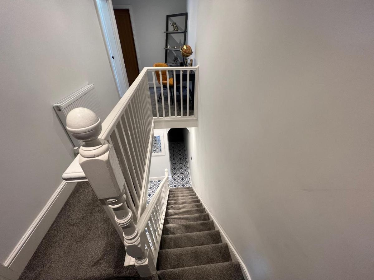 Luxury 2 Bed Apartment Great Location Stoke-on-Trent المظهر الخارجي الصورة