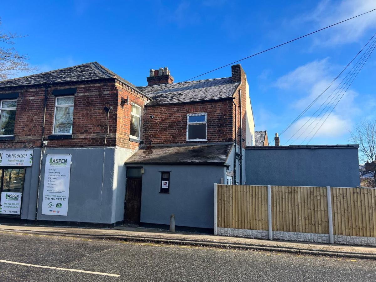 Luxury 2 Bed Apartment Great Location Stoke-on-Trent المظهر الخارجي الصورة