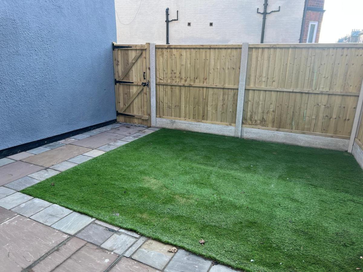 Luxury 2 Bed Apartment Great Location Stoke-on-Trent المظهر الخارجي الصورة